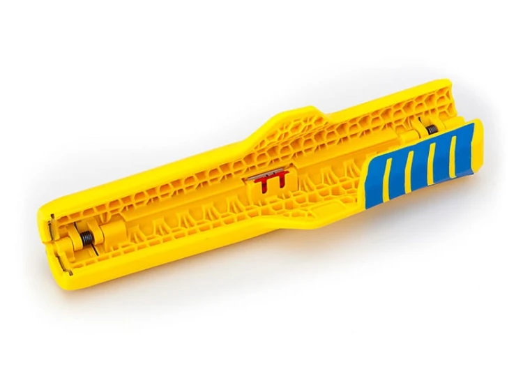 10775